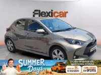 Usado Toyota Yaris Hybrid Active 116 CV (85 kW) 2025 Marrón Berlina