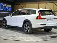 Usado Volvo V60 CC Pro 197 CV (144 kW) 2021 Blanco Familiar