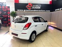 Usado Hyundai i20 84 CV (61 kW) 2013 Blanco Utilitario