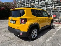 Usado Jeep Renegade Limited 140 CV (102 kW) 2016 Amarillo SUV