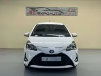 Usado Toyota Yaris Hybrid Active 99 CV (72 kW) 2020 Blanco Utilitario
