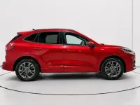 Usado Ford Kuga ST-Line 150 CV (110 kW) 2022 Rojo SUV