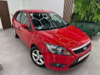 Usado Ford Focus Trend 90 CV (66 kW) 2010 Rojo Utilitario