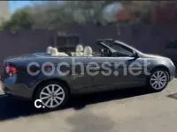 Usado VW Eos 160 CV (117 kW) 2011 Gris / plata Descapotable