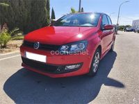 Używany VW Polo Advance 75 KM (55 kW) 2014 Czerwony Sedan/Limuzyna
