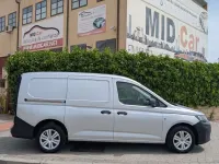 Usado VW Caddy Maxi 102 CV (75 kW) 2021 Gris Monovolumen