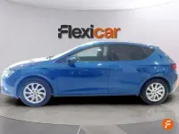 Usado Seat Leon Reference 105 CV (77 kW) 2015 Azul Berlina