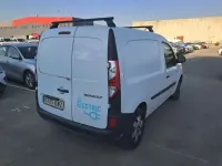 Usado Renault Kangoo 44 kW (60 CV) 2019 Blanco Monovolumen