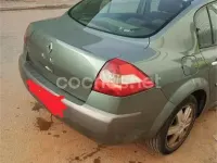 Usado Renault Mégane II Dynamique 80 CV (58 kW) 2003 Verde Berlina