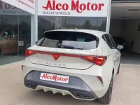 Usado Cupra Leon 150 CV (110 kW) 2025 Gris / plata Berlina