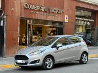 Usado Ford Fiesta Trend 100 CV (73 kW) 2016 Gris / plata Utilitario