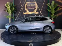 Usado BMW 118 150 CV (110 kW) 2022 Gris / plata Utilitario