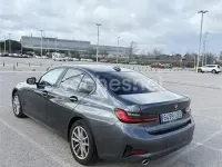 Usado BMW 320 184 CV (135 kW) 2019 Gris / plata Berlina