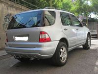 Usado Mercedes ML400 250 CV (183 kW) 2002 Gris SUV