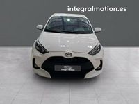 Usado Toyota Yaris Edition 125 CV (91 kW) 2024 Blanco Berlina