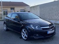 Usado Opel Astra GTC Sport 150 CV (110 kW) 2005 Negro Berlina