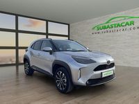 Usado Toyota Yaris Cross Active 116 CV (85 kW) 2024 Gris / plata SUV