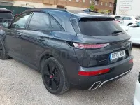 Usado DS Automobiles DS7 Crossback Performance 225 CV (165 kW) 2024 Gris / plata SUV