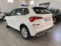 Usado Skoda Kamiq Ambition 110 CV (80 kW) 2021 Blanco SUV