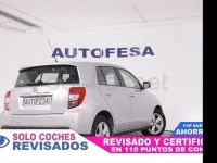 Usado Toyota Urban Cruiser Active 100 CV (73 kW) 2009 Gris / plata Utilitario