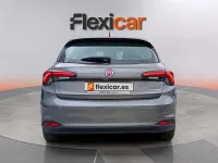 Usado Fiat Tipo 101 CV (74 kW) 2021 Gris Berlina