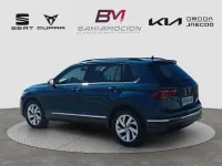 Usado VW Tiguan Life 150 CV (110 kW) 2021 Azul SUV