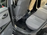 Usado Seat Leon Sport 102 CV (75 kW) 2007 Negro Utilitario