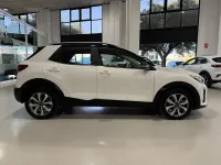 Usado Kia Stonic 120 CV (88 kW) 2021 Blanco SUV