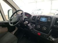 Usado Peugeot Boxer Premium 111 CV (81 kW) 2019 Blanco Van