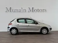Usado Peugeot 206 70 CV (51 kW) 2005 Gris / plata Berlina