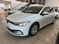 Usado VW Golf VIII Life 130 CV (95 kW) 2023 Blanco Berlina