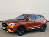 Usado MG ZS Luxury 111 CV (81 kW) 2023 Naranja Berlina
