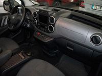 Usado Citroën Berlingo Live 130 CV (95 kW) 2018 Verde nausica Monovolumen