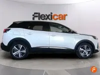 Usado Peugeot 3008 Allure 130 CV (95 kW) 2022 Blanco SUV