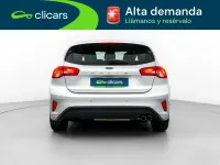 Usado Ford Focus ST-Line 120 CV (88 kW) 2019 Gris / plata Berlina