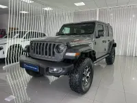 Usado Jeep Wrangler Rubicon 200 CV (147 kW) 2020 Gris / plata SUV