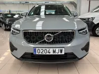 Usado Volvo XC40 129 CV (94 kW) 2023 Gris / plata SUV