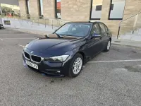 Usado BMW 318 143 CV (105 kW) 2015 Azul Berlina