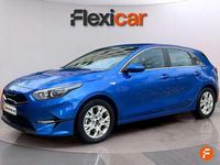 Używany Kia Ceed 101 KM (74 kW) 2022 Niebieski Hatchback