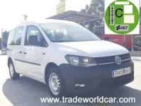 Usado VW Caddy Beach 102 CV (75 kW) 2020 Blanco Monovolumen
