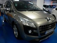 Usado Peugeot 3008 Allure 115 CV (84 kW) 2013 Marrón Familiar