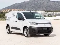 Usado Fiat Doblò 102 CV (75 kW) 2023 Blanco Monovolumen