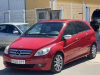 Usado Mercedes B200 139 CV (102 kW) 2006 Rojo Monovolumen
