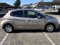 Usado Peugeot 208 Access 82 CV (60 kW) 2014 Beige Utilitario