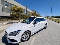 Usado Mercedes CLA200 Shooting Brake 156 CV (114 kW) 2018 Blanco Familiar