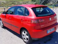 Usado Seat Ibiza Sport 100 CV (73 kW) 2006 Rojo Utilitario