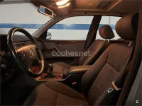 Usado Mercedes E220 Elegance 143 CV (105 kW) 2001 Gris / plata Berlina
