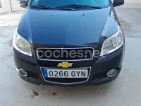 Usado Chevrolet Aveo LS 101 CV (74 kW) 2010 Negro Berlina