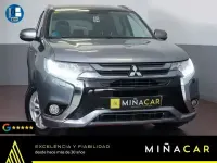 Usado Mitsubishi Outlander P-HEV 203 CV (149 kW) 2016 Gris Pickup/Camioneta