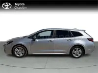 Usado Toyota Corolla Active 122 CV (89 kW) 2022 Gris / plata Familiar
